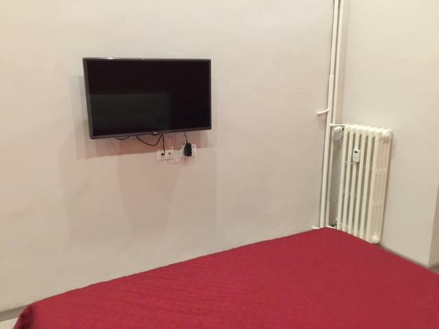 New City Center Quadrilatero Apartment Turin Bagian luar foto